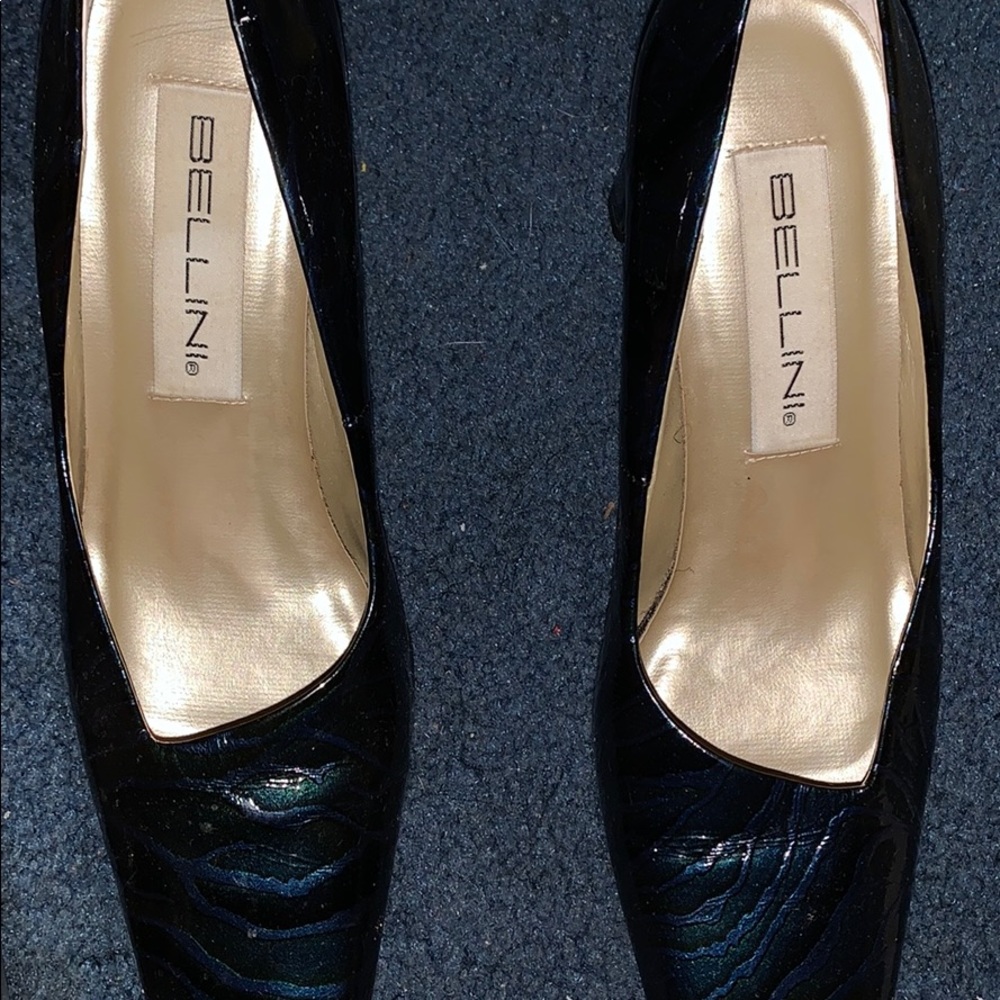 Women’s shoe